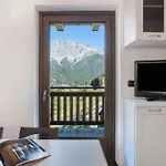 Silvia By Interhome Apartamento