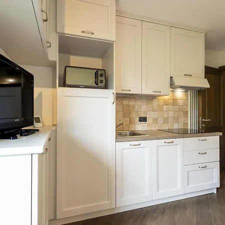 Silvia By Interhome Appartement